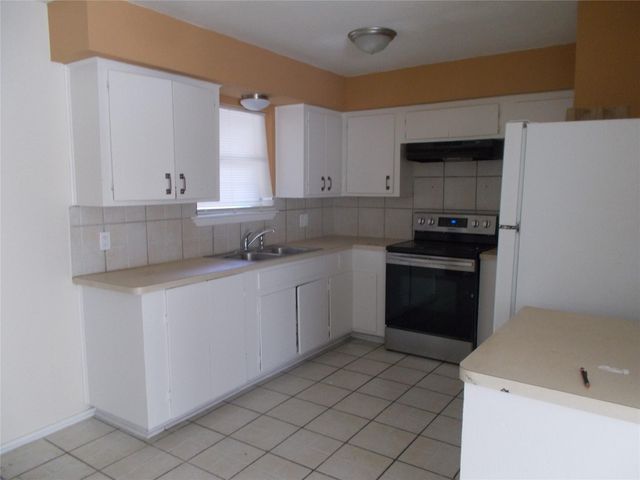 1923 Ojeman Road, Houston, TX 77080