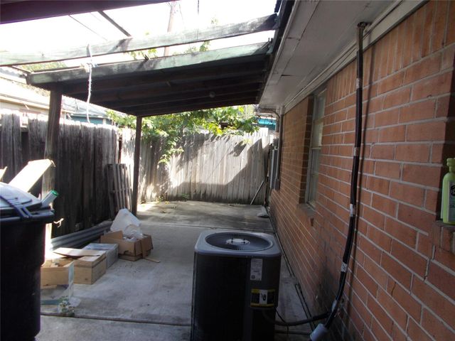 1923 Ojeman Road, Houston, TX 77080