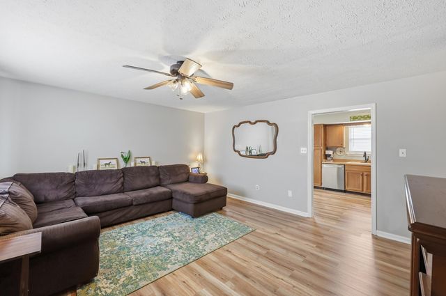 284 Biloxi Drive, Nicholasville, KY 40356