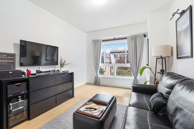 171 W 131st St Apt 510, New York City, NY 10027