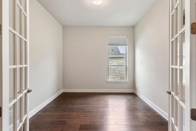 402 Gulfton ST, Lakeway, TX 78738