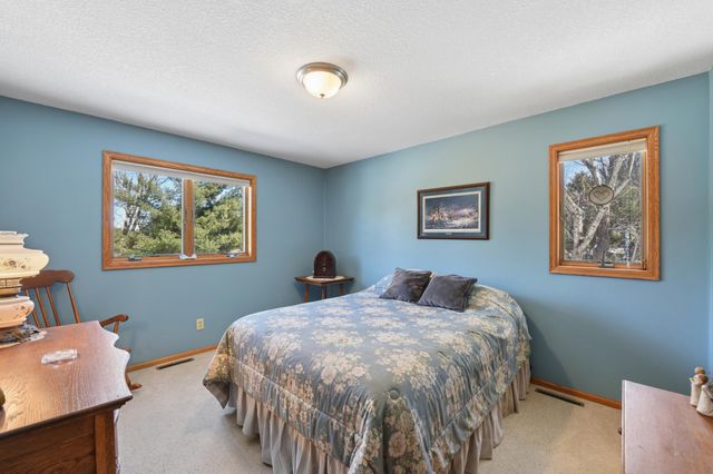 725 Packer Drive, Hudson, WI 54016