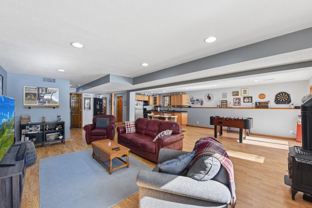 725 Packer Drive, Hudson, WI 54016