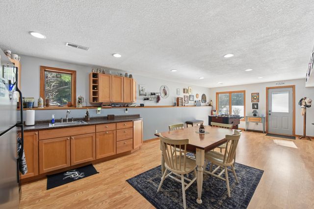 725 Packer Drive, Hudson, WI 54016