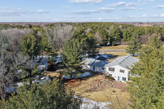 725 Packer Drive, Hudson, WI 54016