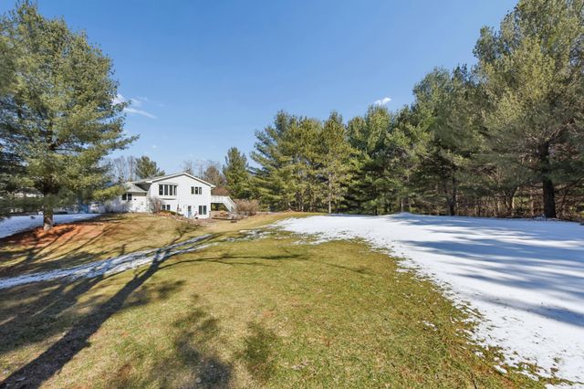 725 Packer Drive, Hudson, WI 54016