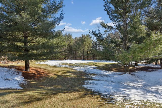 725 Packer Drive, Hudson, WI 54016