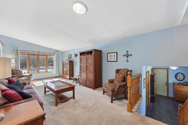 725 Packer Drive, Hudson, WI 54016