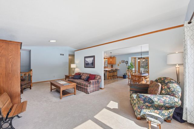 725 Packer Drive, Hudson, WI 54016