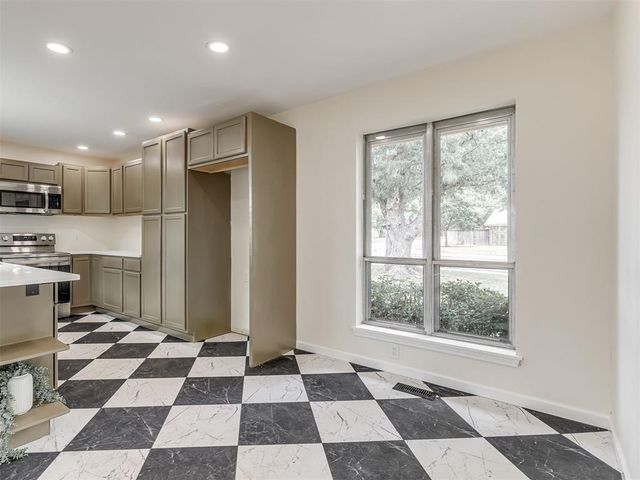 2236 NW 113th Place, Oklahoma City, OK 73120