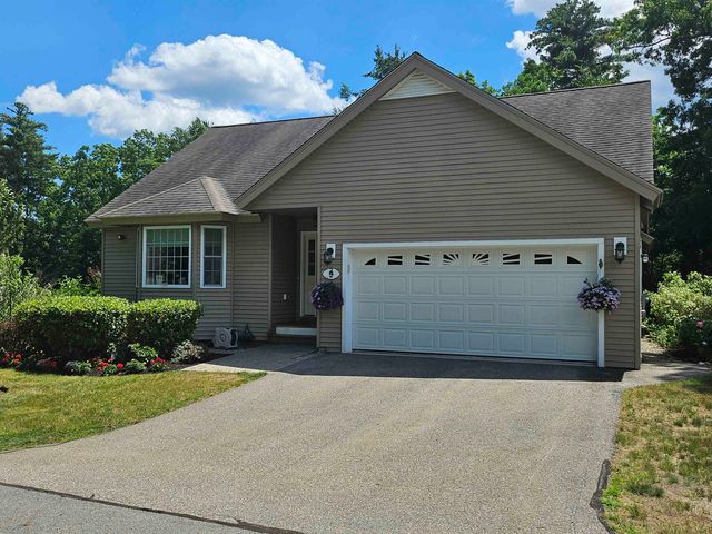 9 Hemlock Drive, Newton, NH 03858