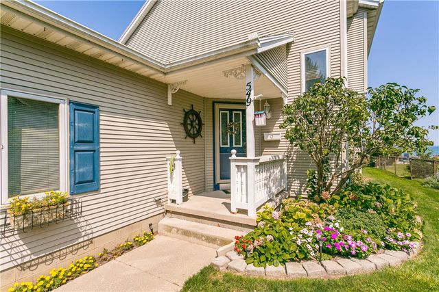 549 Turtle Rock Lane, Irondequoit, NY 14617