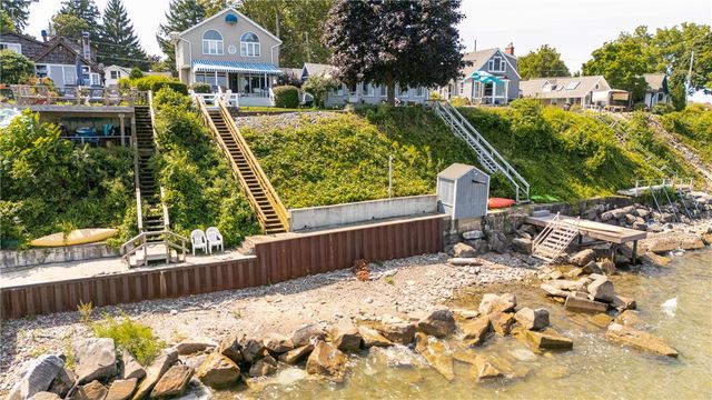 549 Turtle Rock Lane, Irondequoit, NY 14617