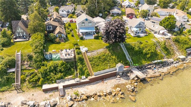 549 Turtle Rock Lane, Irondequoit, NY 14617