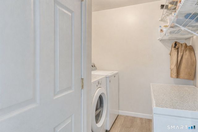 40 Cottage Grove Circle, Bloomfield, CT 06002