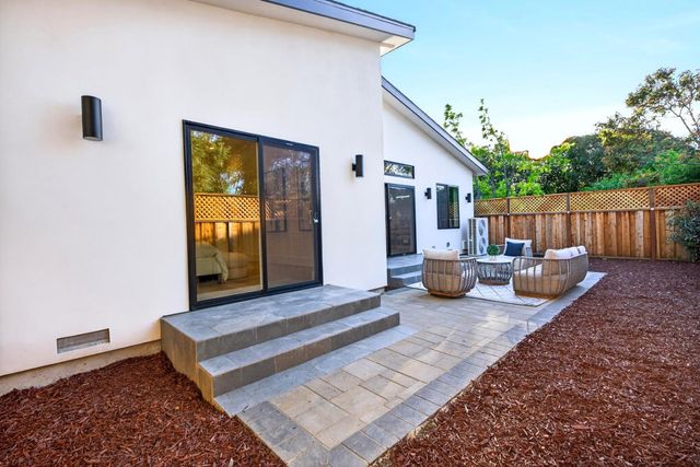 873 Cedar Avenue, Sunnyvale, CA 94086