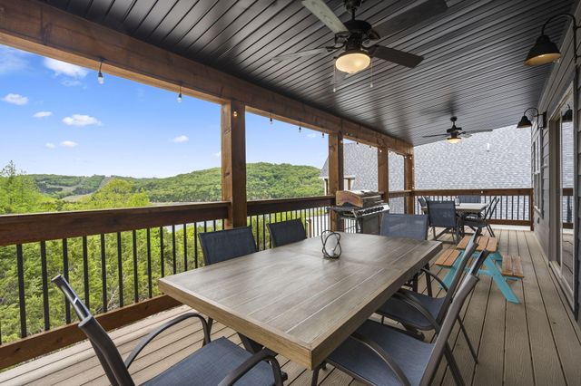 305 Watersound Way, Hollister, MO 65672