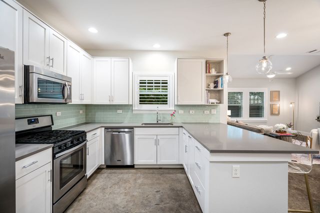 656 Bishop Heights Lane, Dallas, TX 75208