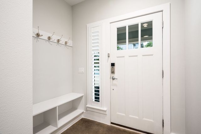 656 Bishop Heights Lane, Dallas, TX 75208