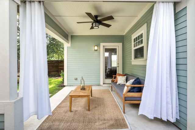 656 Bishop Heights Lane, Dallas, TX 75208