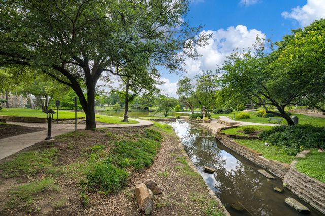 656 Bishop Heights Lane, Dallas, TX 75208
