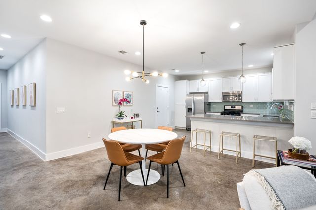 656 Bishop Heights Lane, Dallas, TX 75208