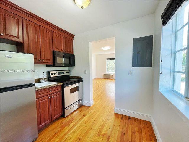 1241 14th St 8, Miami Beach, FL 33139