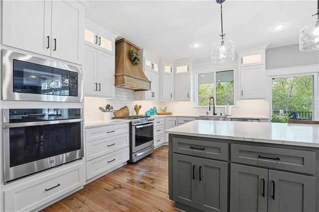 2310 Fishing Lane, Kearney, MO 64060