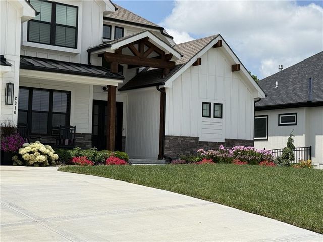 2310 Fishing Lane, Kearney, MO 64060