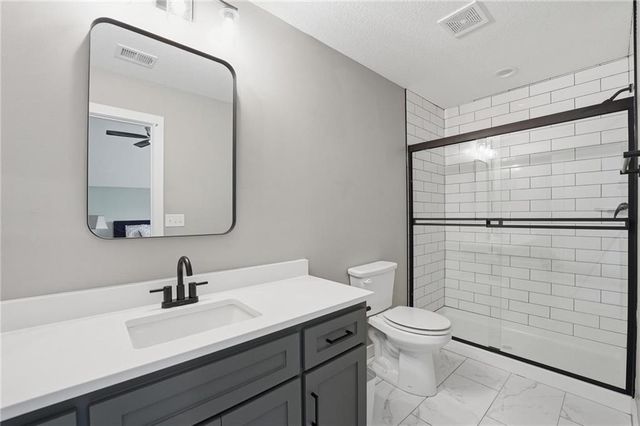 2310 Fishing Lane, Kearney, MO 64060