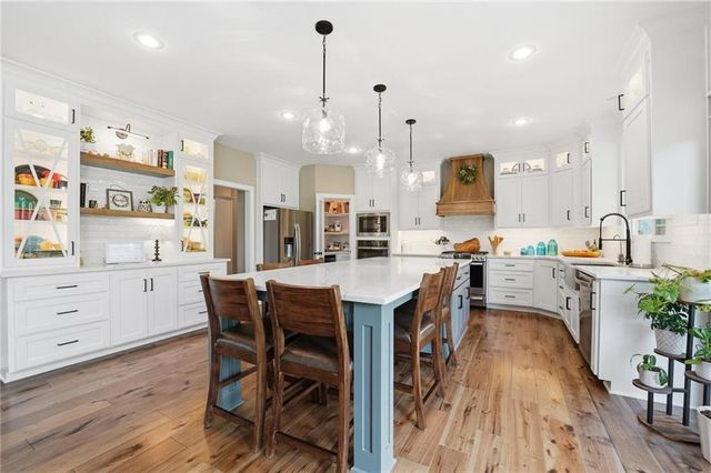 2310 Fishing Lane, Kearney, MO 64060