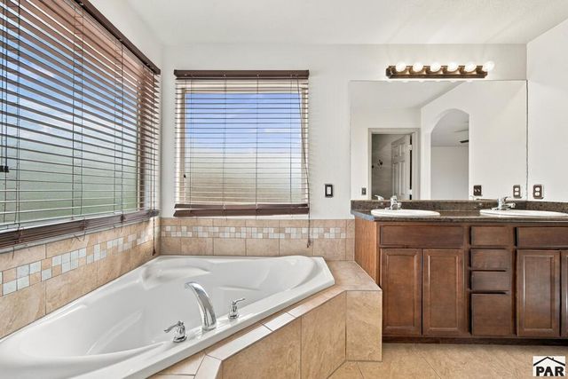 2308 Crestwood Ln, Pueblo, CO 81008