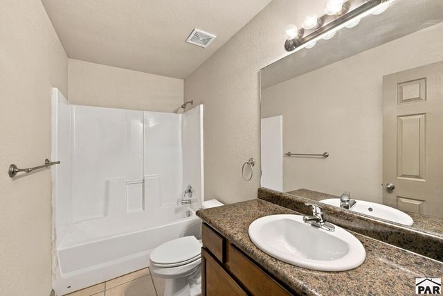 2308 Crestwood Ln, Pueblo, CO 81008