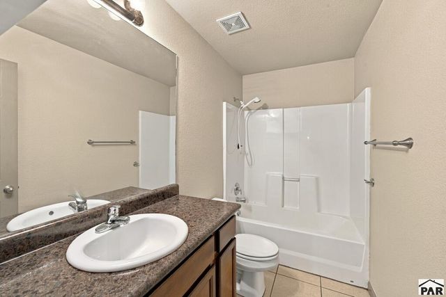 2308 Crestwood Ln, Pueblo, CO 81008