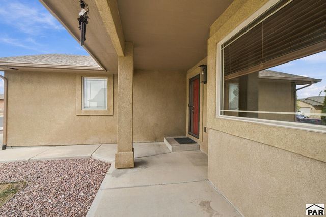 2308 Crestwood Ln, Pueblo, CO 81008