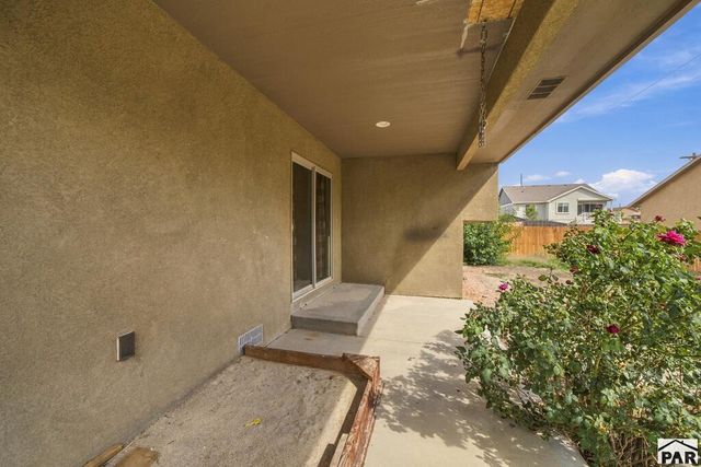 2308 Crestwood Ln, Pueblo, CO 81008