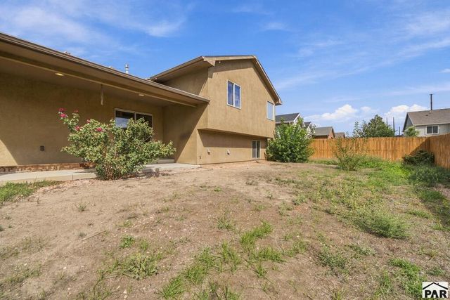 2308 Crestwood Ln, Pueblo, CO 81008