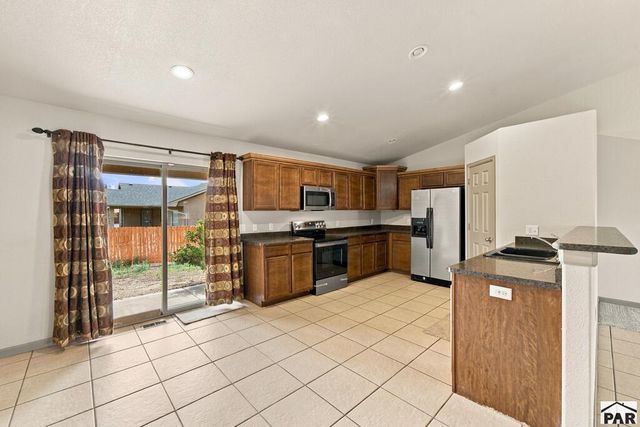 2308 Crestwood Ln, Pueblo, CO 81008