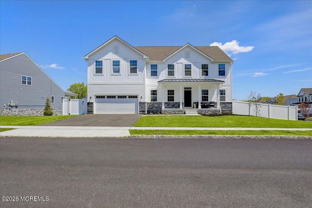 3 Annapolis Street, Farmingdale, NJ 07727