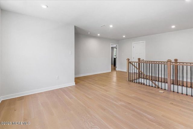 3 Annapolis Street, Farmingdale, NJ 07727