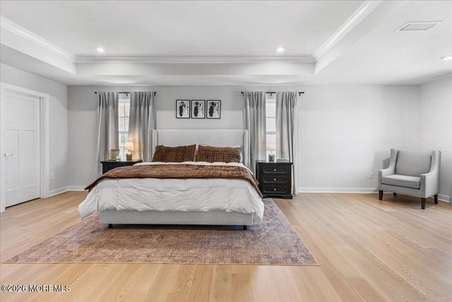 3 Annapolis Street, Farmingdale, NJ 07727
