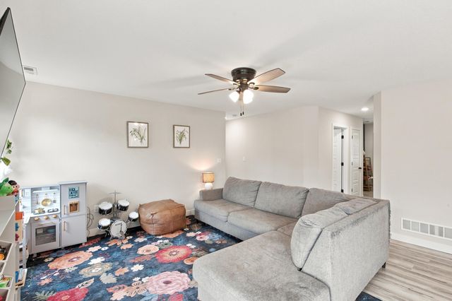 3514 NAPOLI DR, Columbia, MO 65202