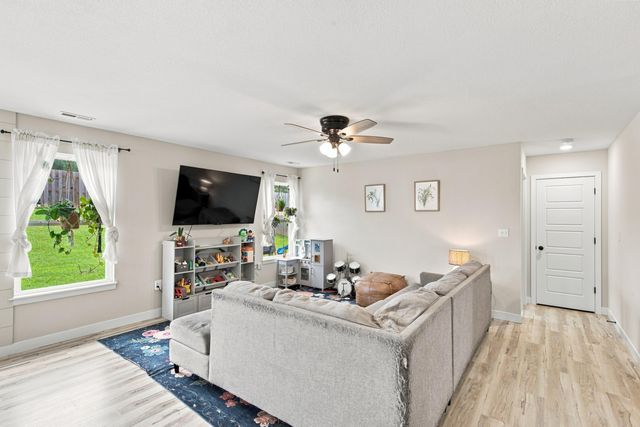 3514 NAPOLI DR, Columbia, MO 65202