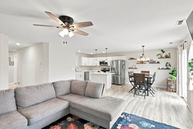 3514 NAPOLI DR, Columbia, MO 65202