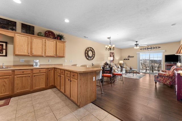 310 S Wildwood Drive 10-5, Branson, MO 65616