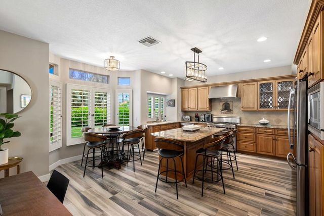 230 Augusta, Palm Desert, CA 92211