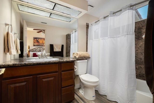 230 Augusta, Palm Desert, CA 92211