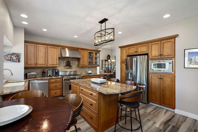 230 Augusta, Palm Desert, CA 92211