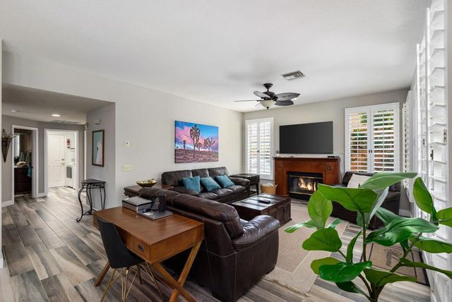 230 Augusta, Palm Desert, CA 92211