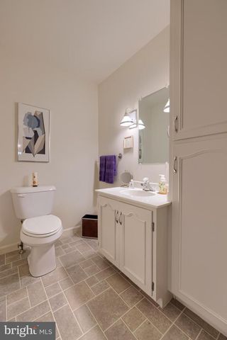 1821 SANTA BARBARA DR, Lancaster, PA 17601